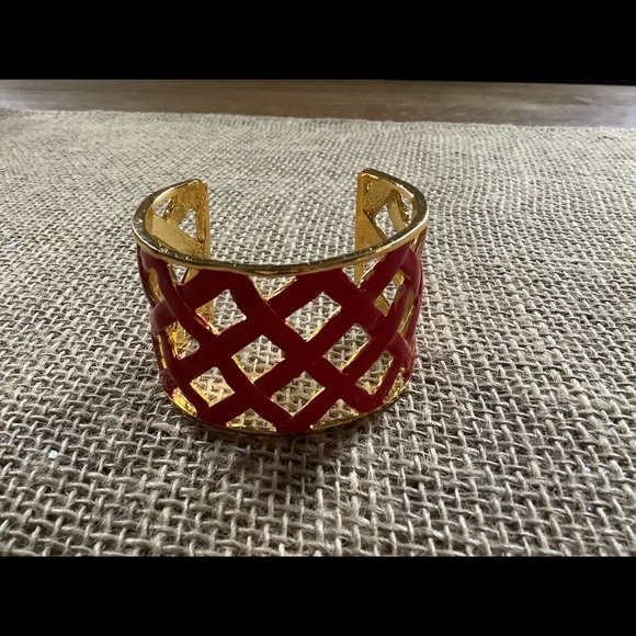 Red cuff bracelet -Kenneth Jay Lane copy - Picture 4 of 4